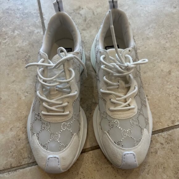 Gucci Shoes - Picture 1 of 9